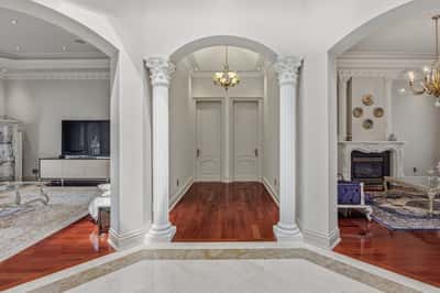 12 Denham Drive, Richmond Hill, ON