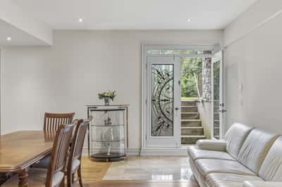 12 Denham Drive, Richmond Hill, ON