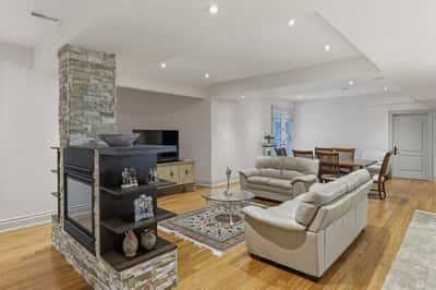 12 Denham Drive, Richmond Hill, ON