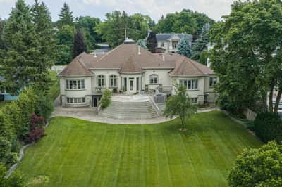 12 Denham Drive, Richmond Hill, ON