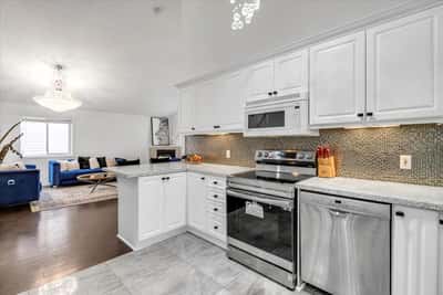 691 Ormond Drive, Oshawa, ON