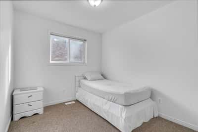691 Ormond Drive, Oshawa, ON