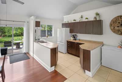 5402 Young St, Harwood, ON