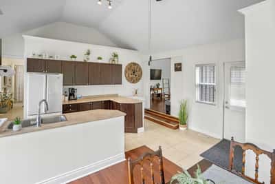 5402 Young St, Harwood, ON