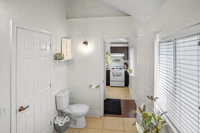 5402 Young St, Harwood, ON