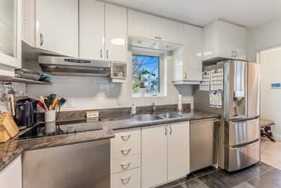 227 Ava Rd, York, ON