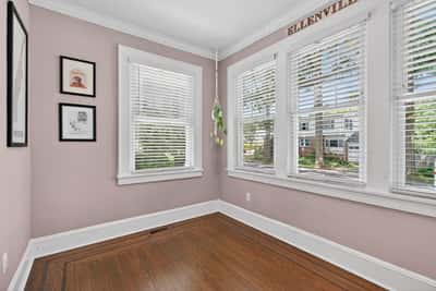 54 Van Riper Ave, Rutherford, NJ