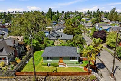 6825 Linden Avenue North, Seattle, WA
