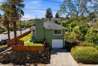 6825 Linden Avenue North, Seattle, WA
