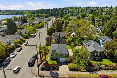 6825 Linden Avenue North, Seattle, WA