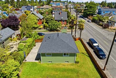 6825 Linden Avenue North, Seattle, WA