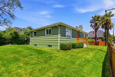 6825 Linden Avenue North, Seattle, WA