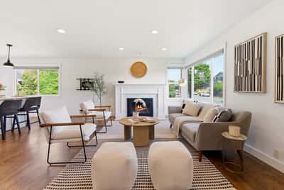 6825 Linden Avenue North, Seattle, WA
