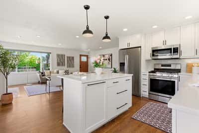 6825 Linden Avenue North, Seattle, WA