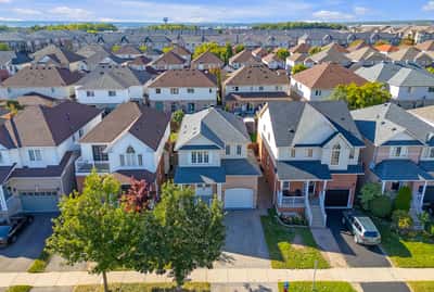 183 Featherstone Rd, Milton, ON