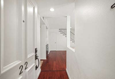 21620 Burbank Blvd., 22, Woodland Hills, CA