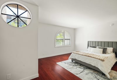21620 Burbank Blvd., 22, Woodland Hills, CA