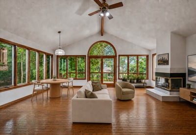 324 Haugh Drive, Pittsburgh, PA