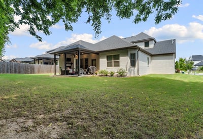 2823 N Whistle Post Dr, Fayetteville, AR