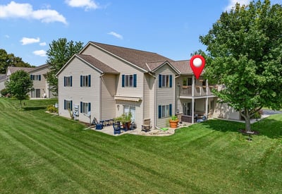 961 Spring Ct, West Bend, WI