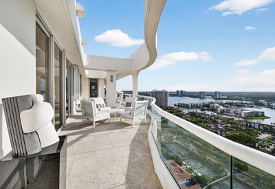 7000 Island Blvd PH-02, Aventura, FL
