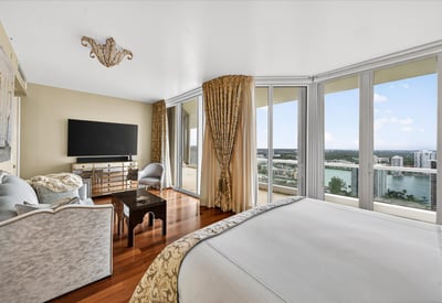 7000 Island Blvd PH-02, Aventura, FL