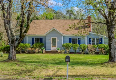 2667 White Chapel Road, Lively, VA
