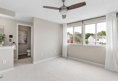 6033 Hydrangea Dr, Alexandria, VA