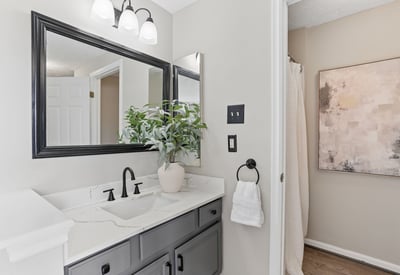 6033 Hydrangea Dr, Alexandria, VA