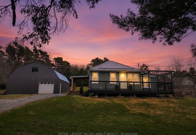 2307 County Road 3, Carrying Place, ON