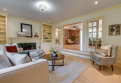 9025 NW Ash St., Portland, OR