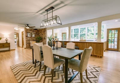 9025 NW Ash St., Portland, OR