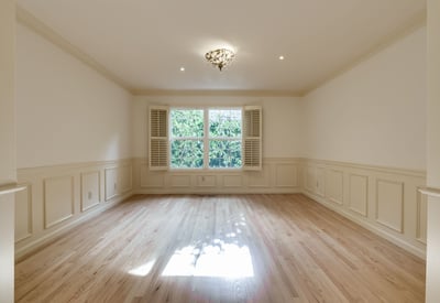 9025 NW Ash St., Portland, OR