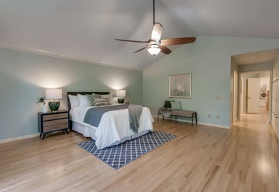 9025 NW Ash St., Portland, OR