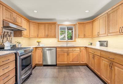 6238 SW McEwan Rd, Lake Oswego, OR