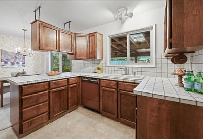 14650 NE Russell Court, Portland, OR