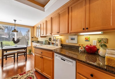 15930 SW Greens Way, Portland, OR