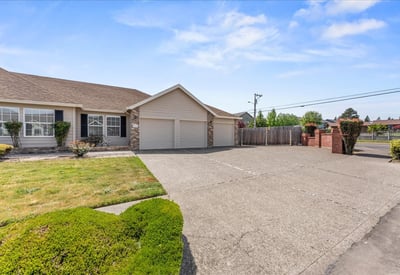 12402 Cominger Dr, Oregon City, OR
