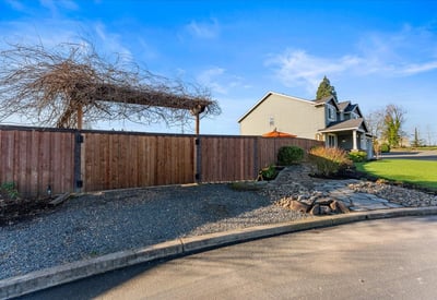 13920 S Lucia Lane, Mulino, OR