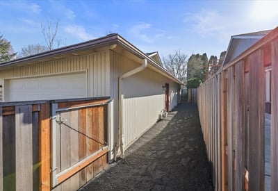 11920 SW Murphy Ln, Beaverton, OR
