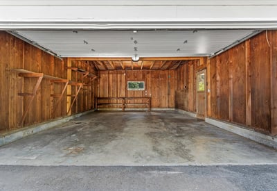 10100 SE Walnut Drive, Happy Valley, OR