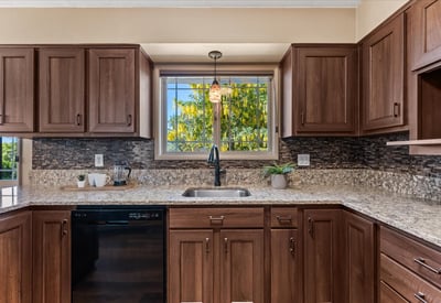 10100 SE Walnut Drive, Happy Valley, OR
