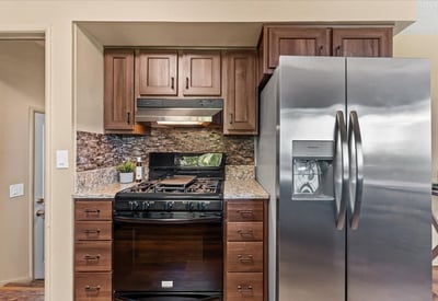 10100 SE Walnut Drive, Happy Valley, OR
