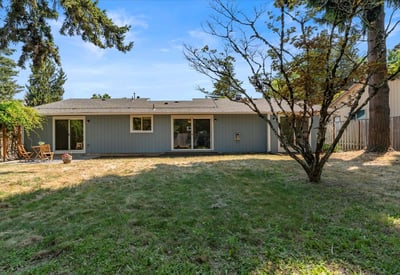 12025 SW Springwood Dr, Tigard, OR