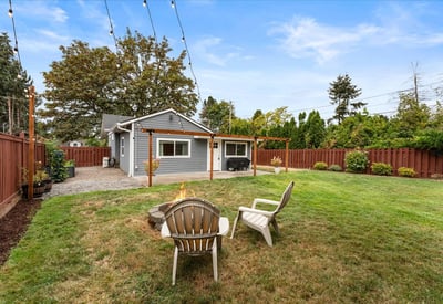 16366 Front Ave, Oregon City, OR