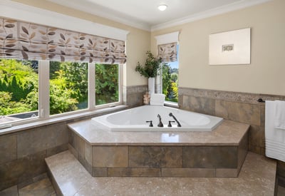 8617 NE 20th Street, Clyde Hill, WA