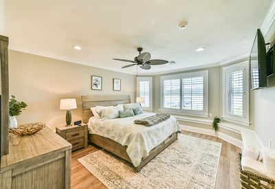 15 Bates Grove Rd, Webster, MA