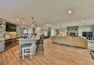 15 Bates Grove Rd, Webster, MA
