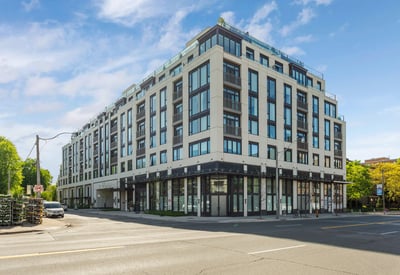 1 strathgowan avenue, Suite 710, Toronto, ON