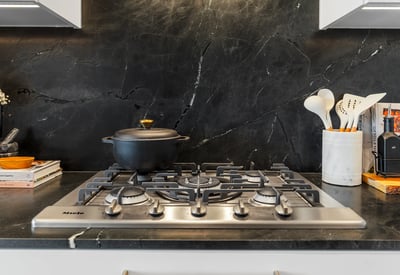 1 strathgowan avenue, Suite 710, Toronto, ON